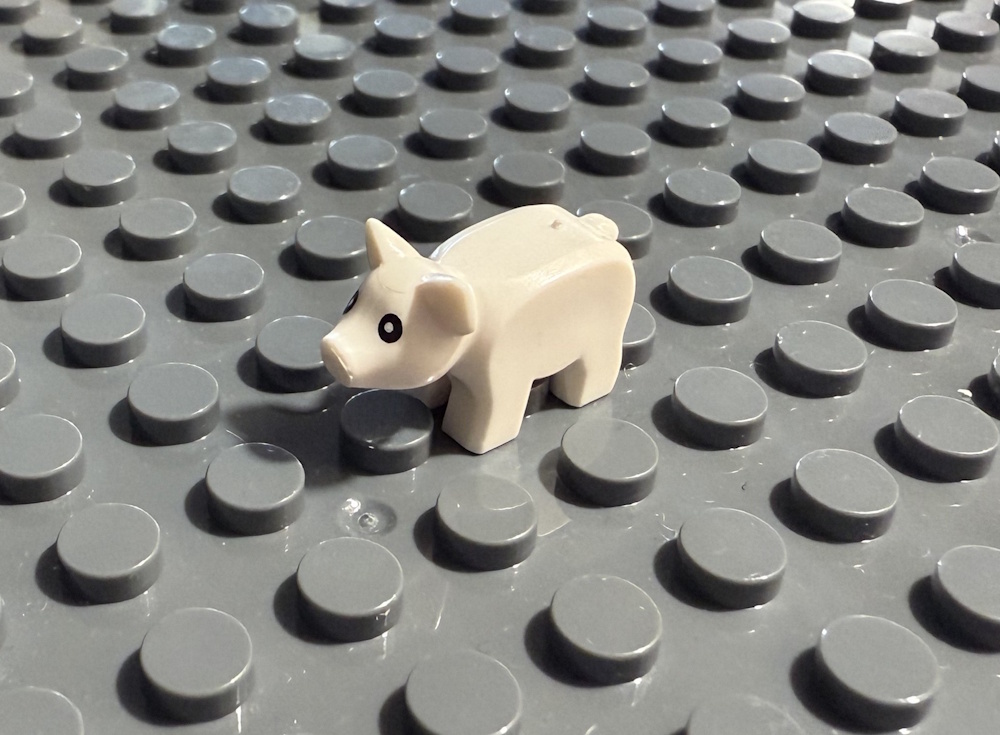 Das Schweinchen kann, z.B. auf einer Grundplatte, befestigt werden (Grundplatten separat erhältlich).