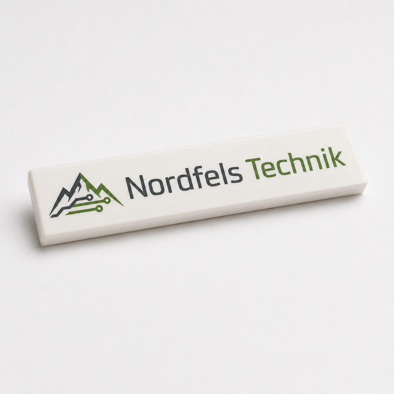 Nordfels Technik auf einer 1x4 Klemmbaustein-Fliese